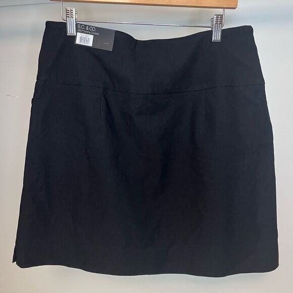 NWT- S.C. & Co. Women's 360 Degrees Tummy Control Skirt Black, Large - Picture 1 of 2